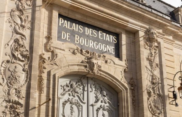 Les portes du palais